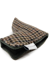 Load image into Gallery viewer, Houndstooth couture - blade cover