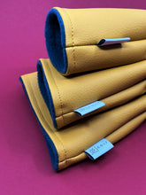 Load image into Gallery viewer, Mustard Flat Vegan cover - Driver