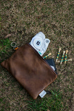 Load image into Gallery viewer, Leather pouch - brown

